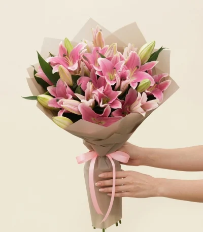 Pembe Lilyum Buketi
