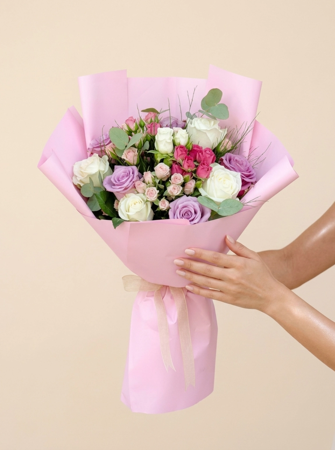 Beyaz Mor Pembe Gül Buketi Beyaz Mor Pembe Gül Buketi