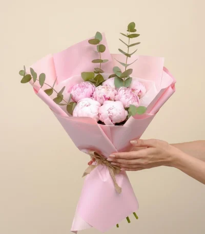 Pembe Şakayık Ve Okaliptüs Buketi
